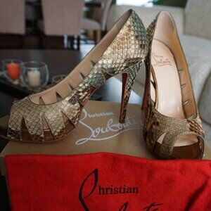 AUTHENTIC Christian Louboutin Very Prive 120 Python Cut Out